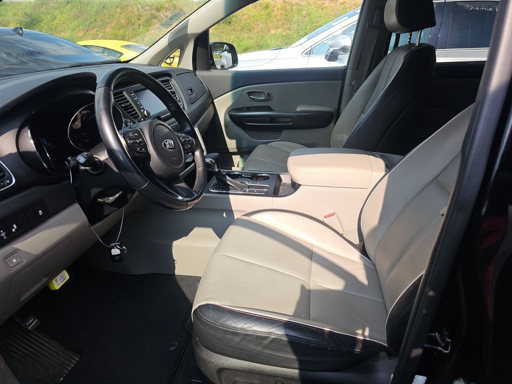 2020 Kia Sedona Image 5