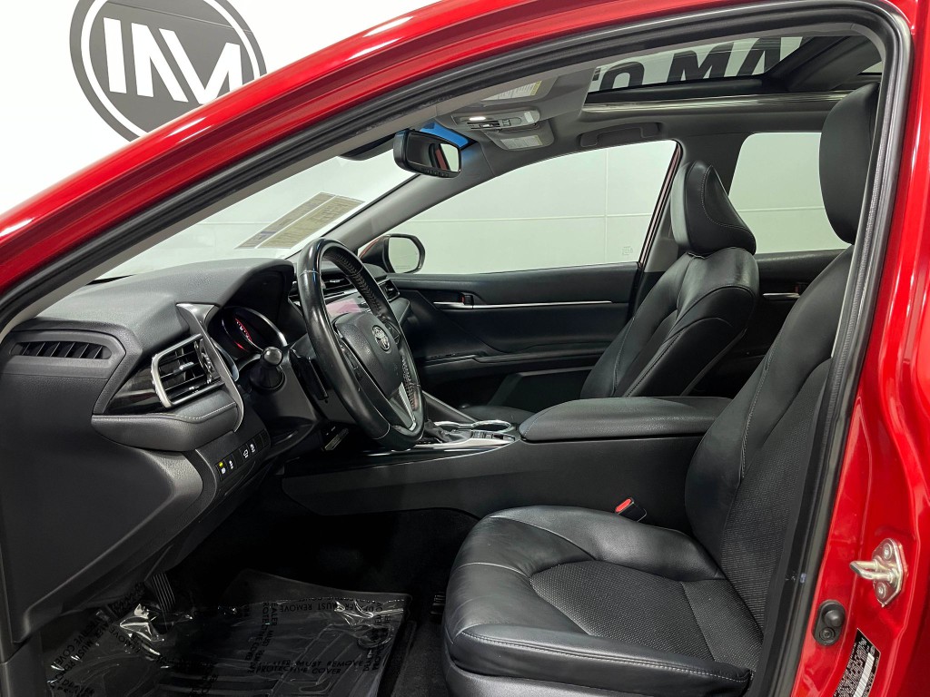 2020 Toyota Camry Image 12