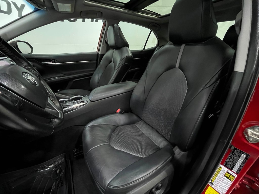 2020 Toyota Camry Image 13