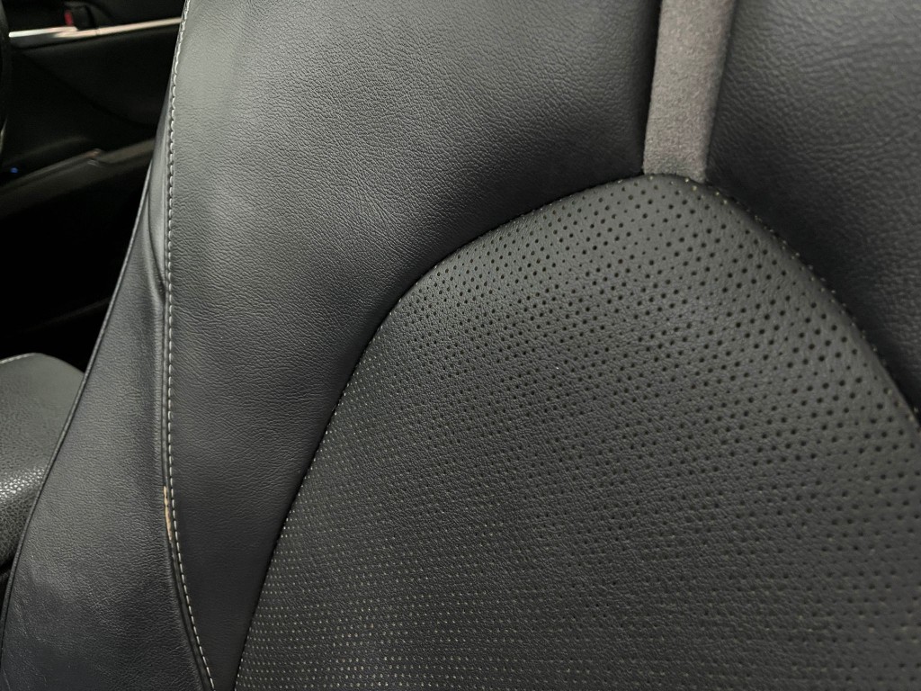 2020 Toyota Camry Image 17