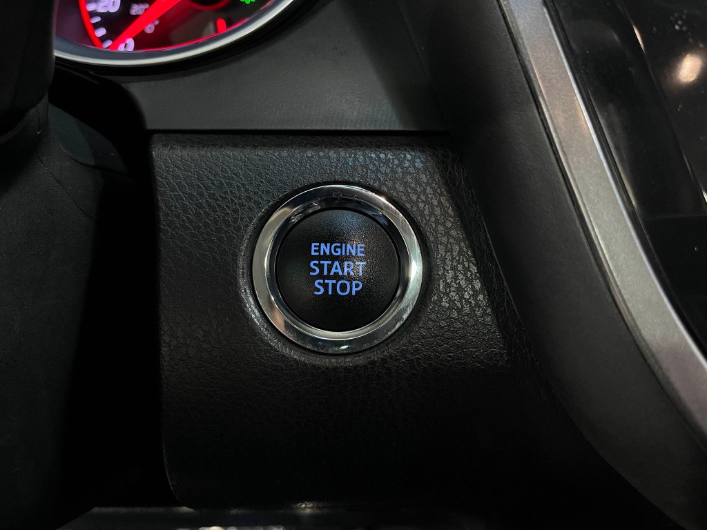 2020 Toyota Camry Image 20