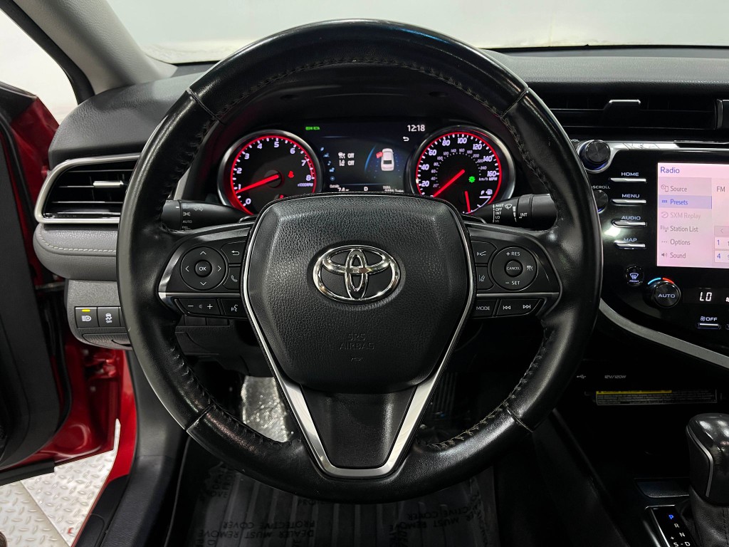 2020 Toyota Camry Image 21