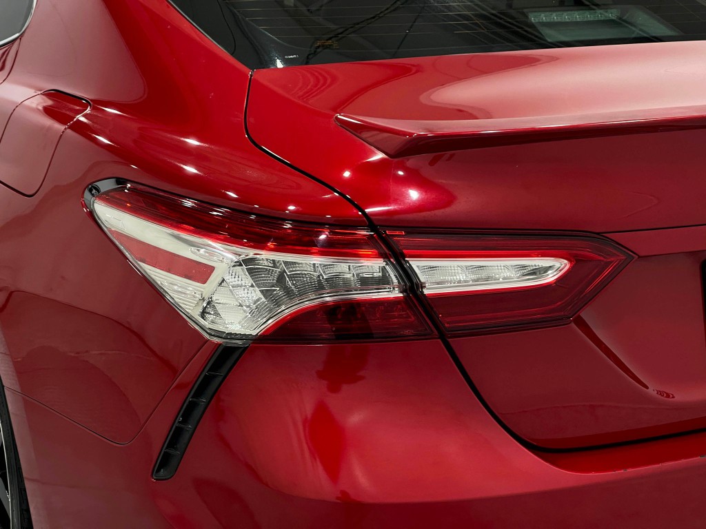 2020 Toyota Camry Image 32