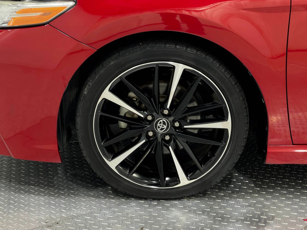2020 Toyota Camry Image 33