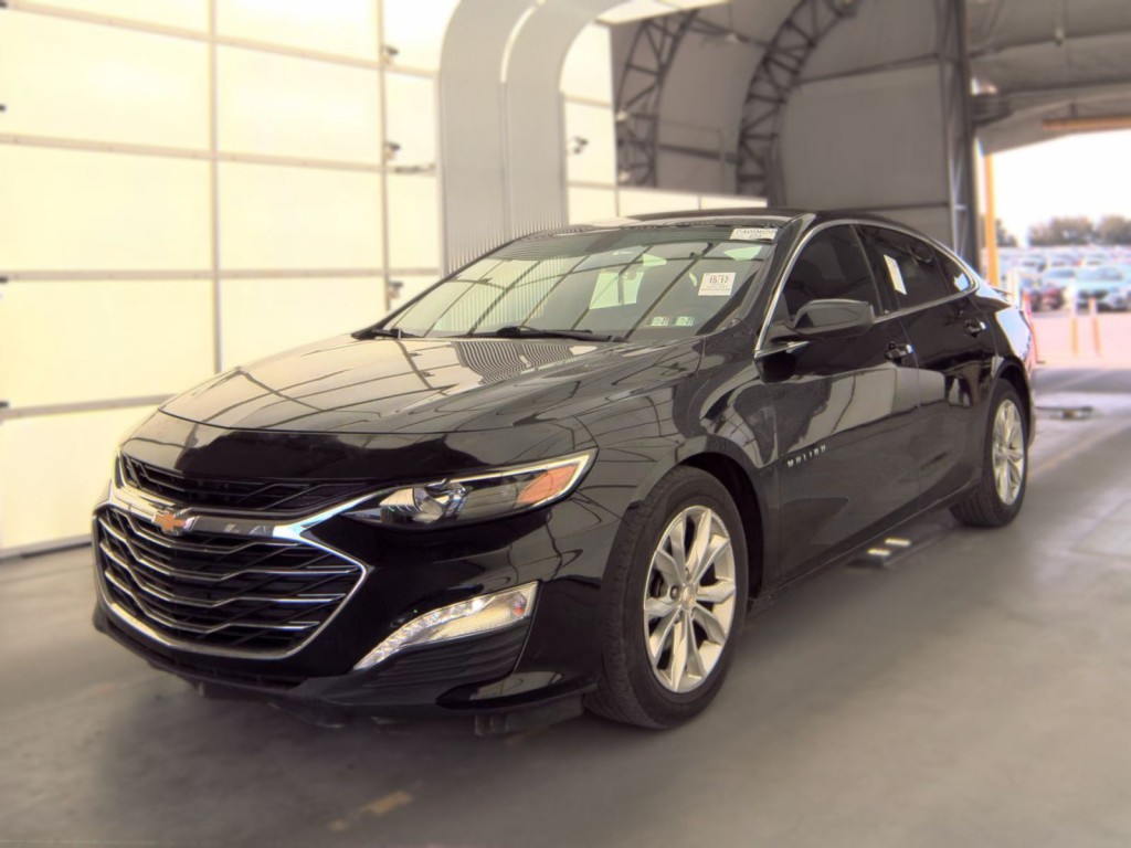 2020 Chevrolet Malibu Image 2