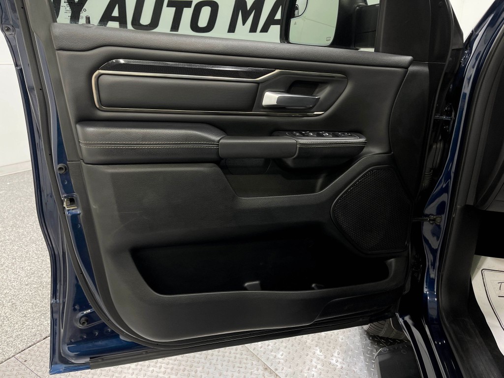 2020 RAM 1500 Image 15