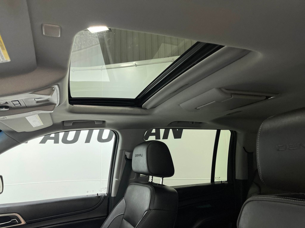 2020 GMC Yukon Image 13