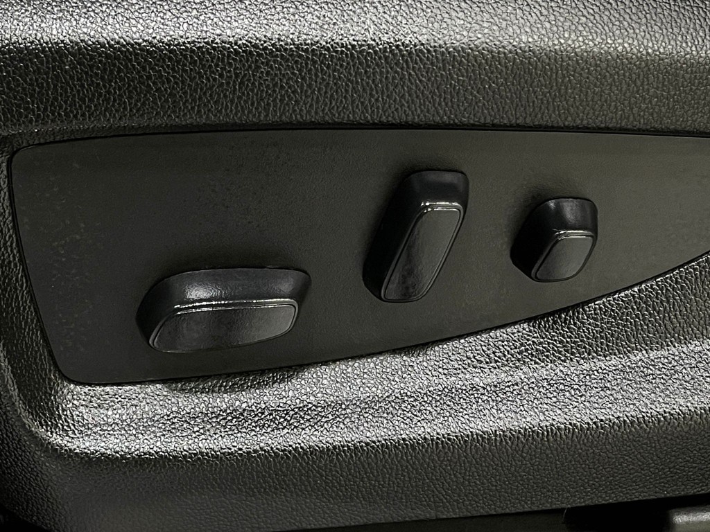 2020 GMC Yukon Image 18