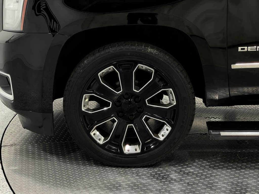 2020 GMC Yukon Image 38