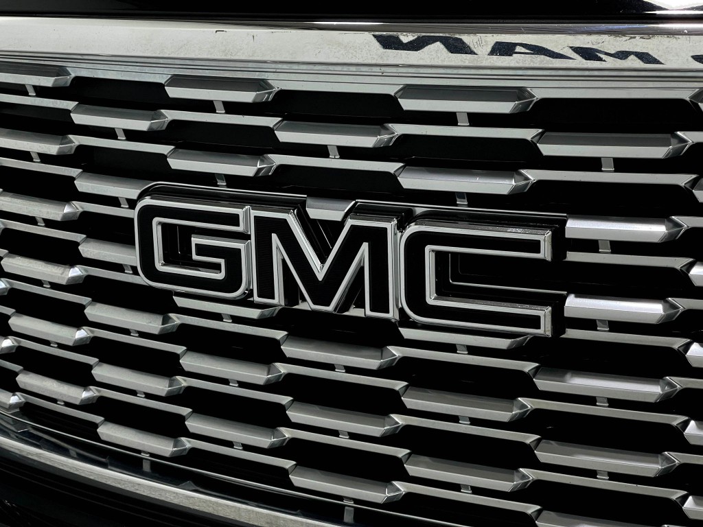 2020 GMC Yukon Image 41