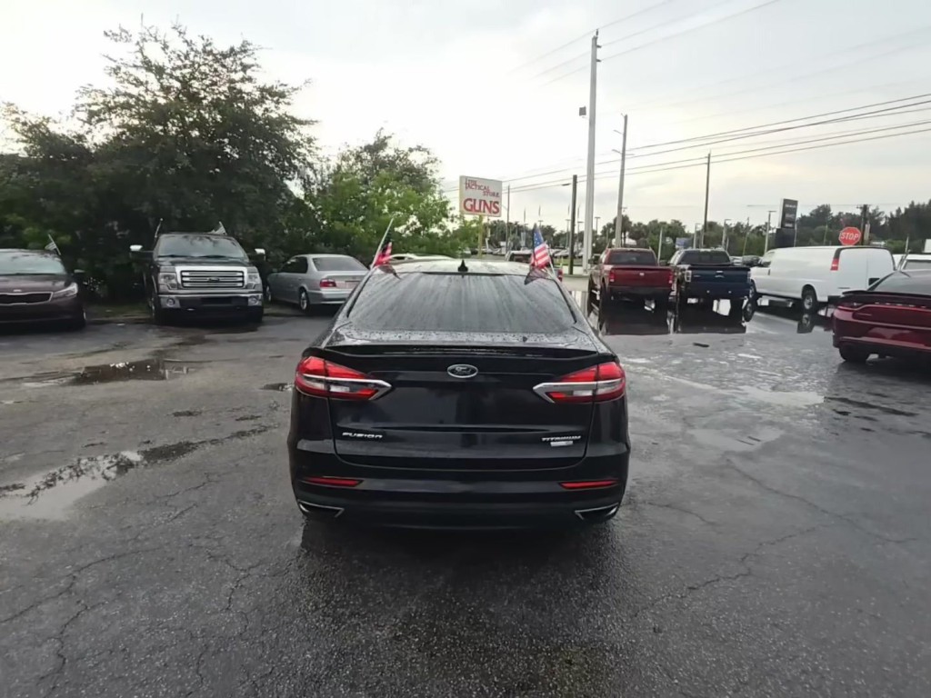 2020 Ford Fusion Image 4