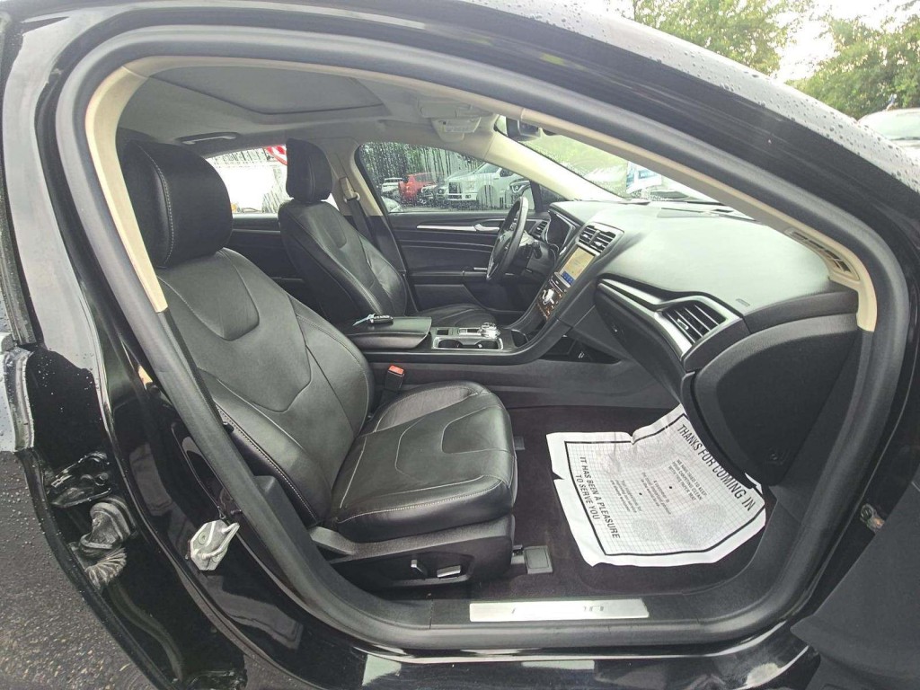 2020 Ford Fusion Image 7