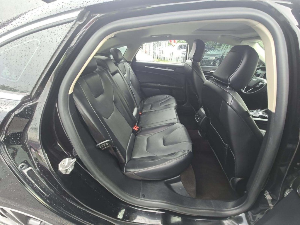2020 Ford Fusion Image 10