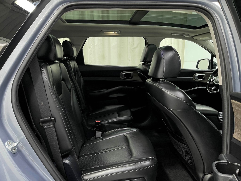 2021 Kia Sorento Image 32
