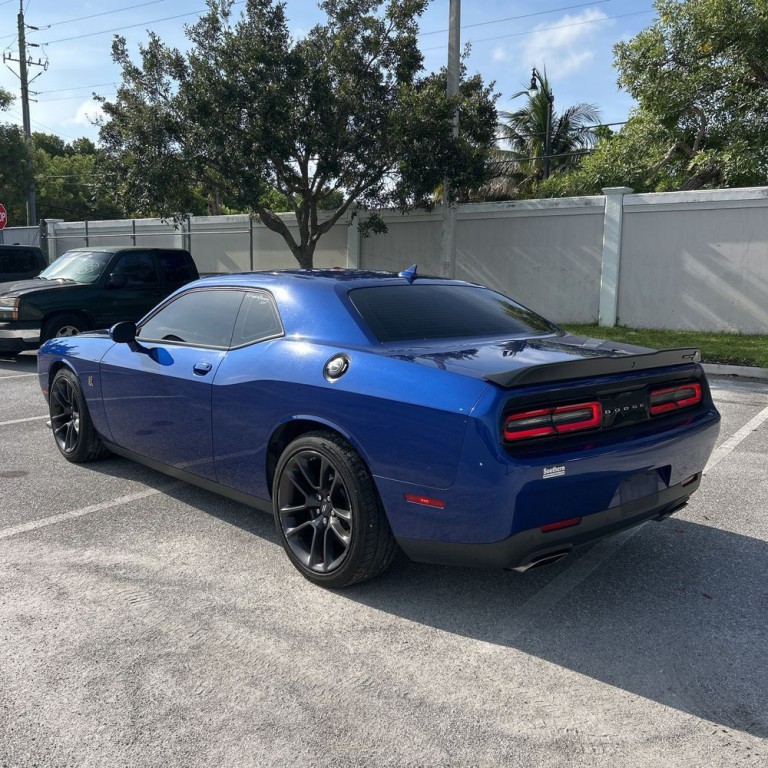 2021 Dodge Challenger Image 4