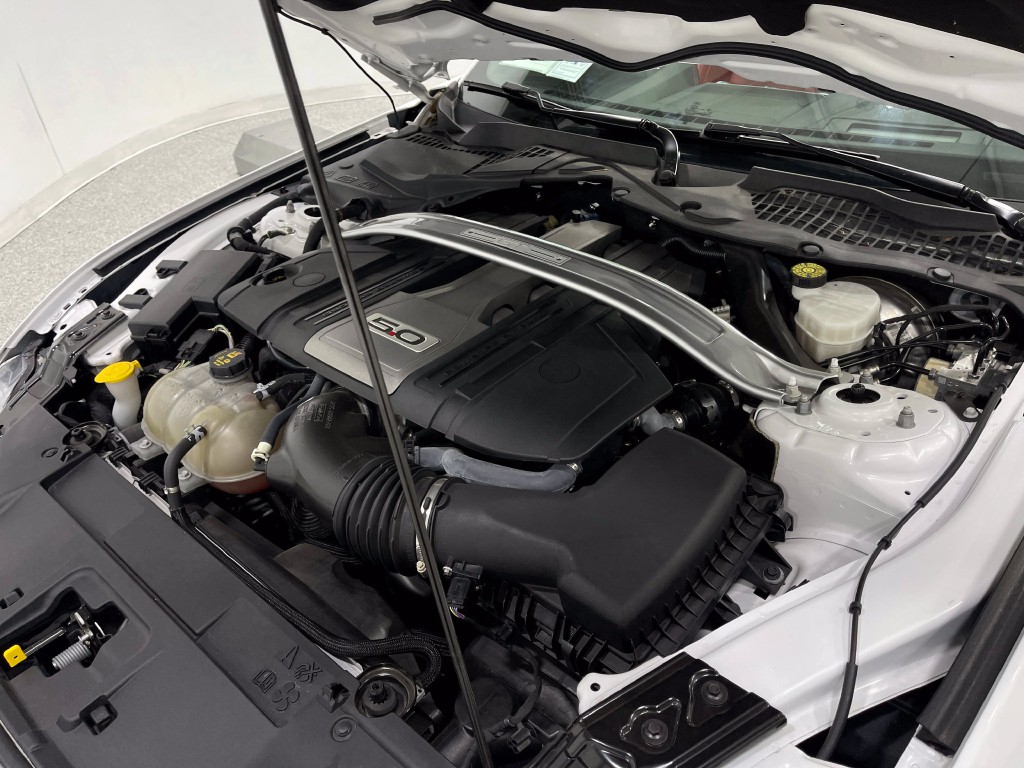 2019 Ford Mustang Image 26
