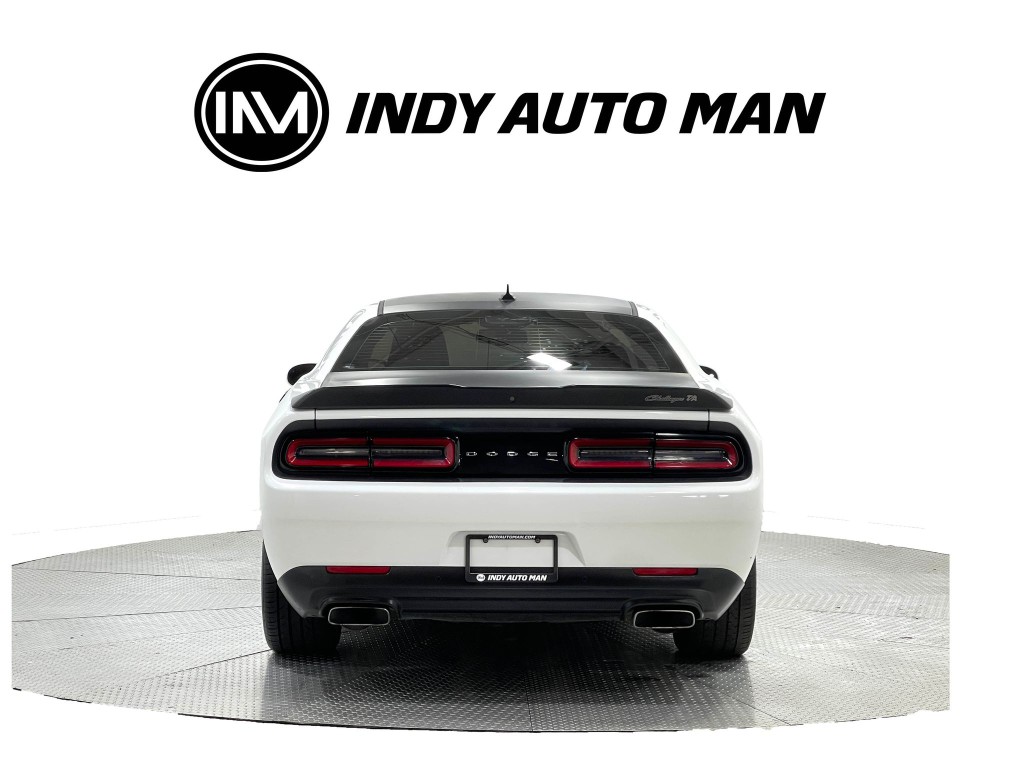 2021 Dodge Challenger Image 5