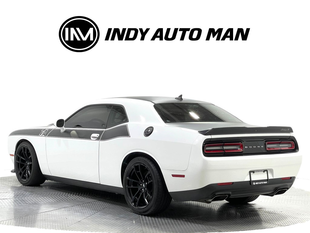 2021 Dodge Challenger Image 6