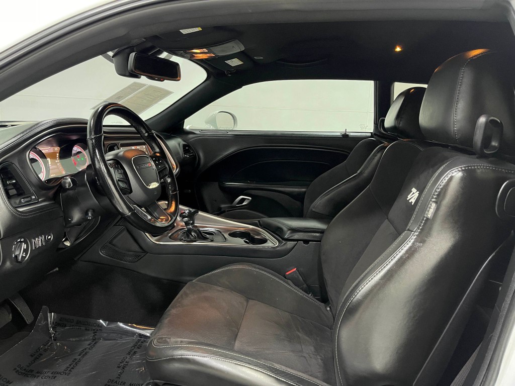 2021 Dodge Challenger Image 11