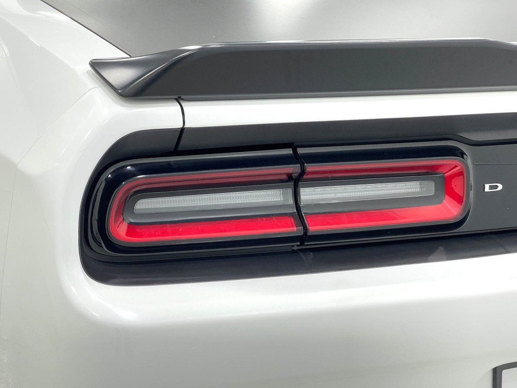 2021 Dodge Challenger Image 31