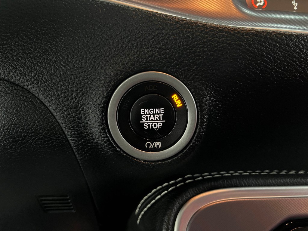 2019 Dodge Challenger Image 18