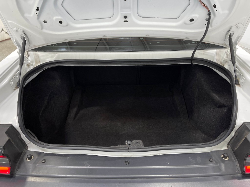 2019 Dodge Challenger Image 23