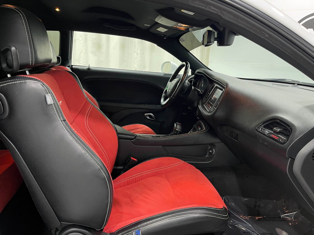 2019 Dodge Challenger Image 29