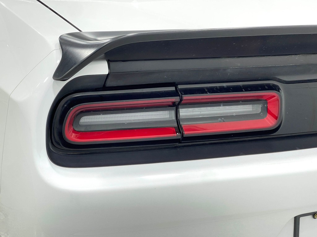 2019 Dodge Challenger Image 31