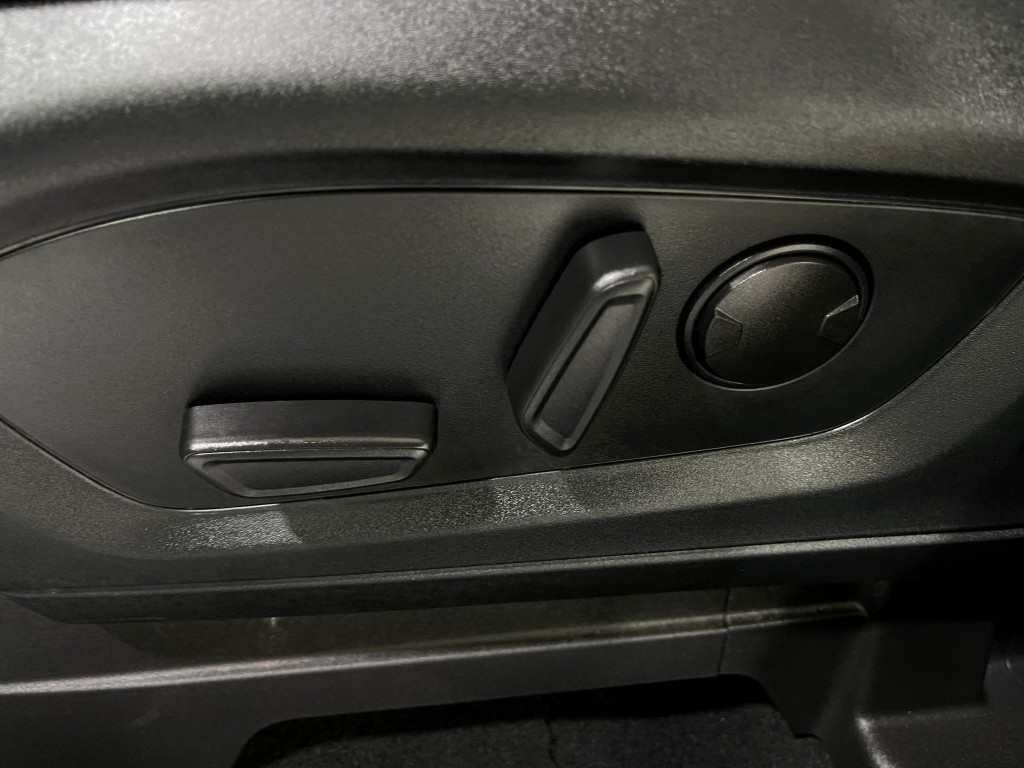2021 Ford Explorer Image 17