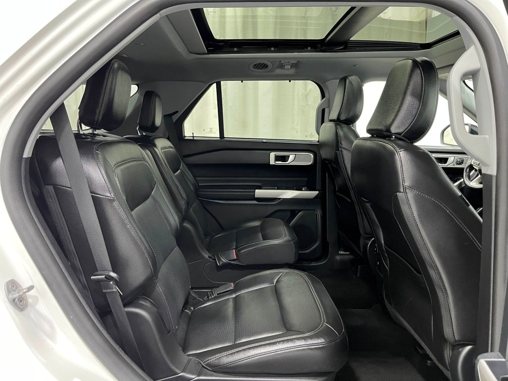 2021 Ford Explorer Image 33