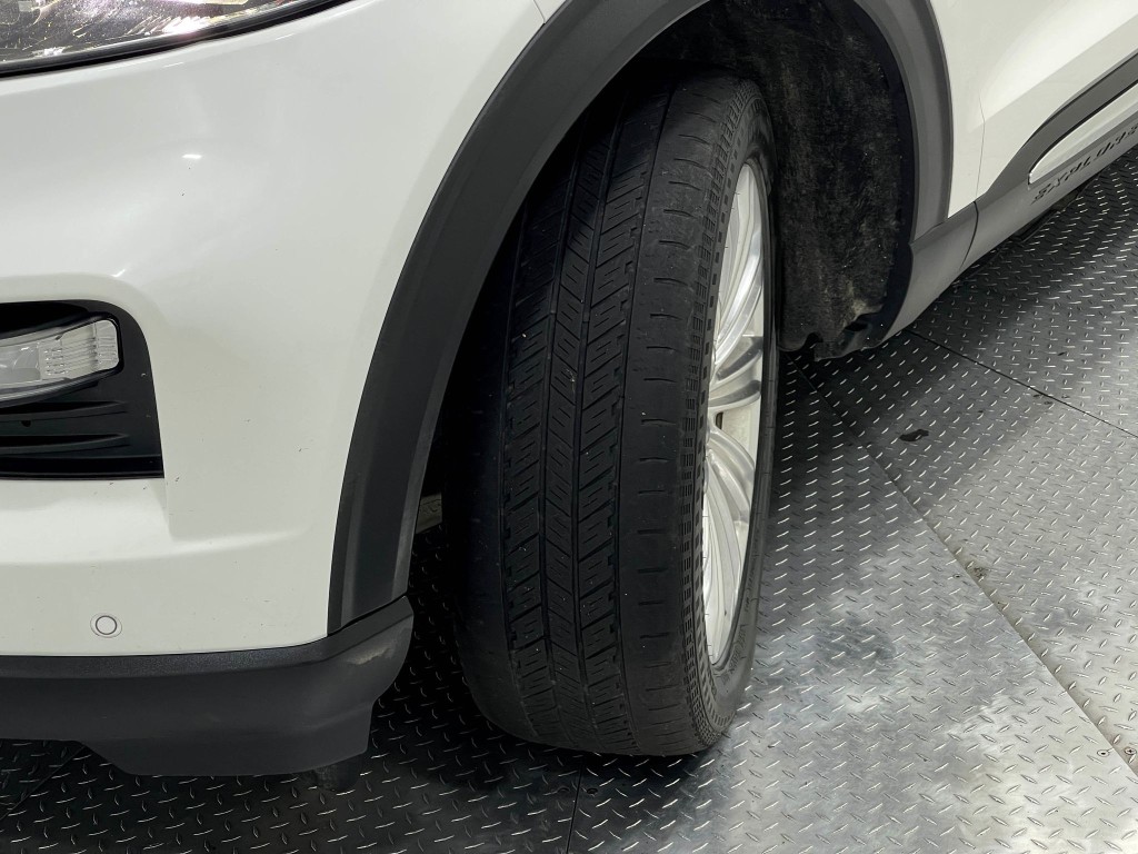 2021 Ford Explorer Image 38