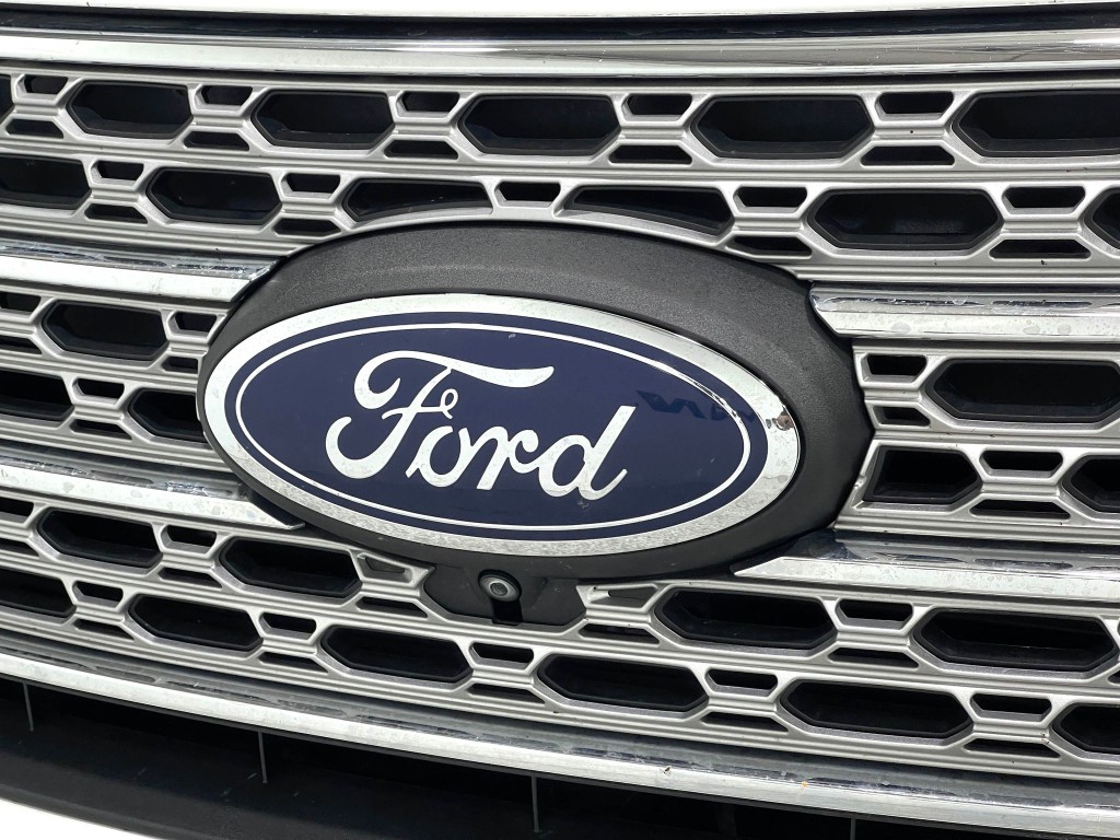 2021 Ford Explorer Image 40