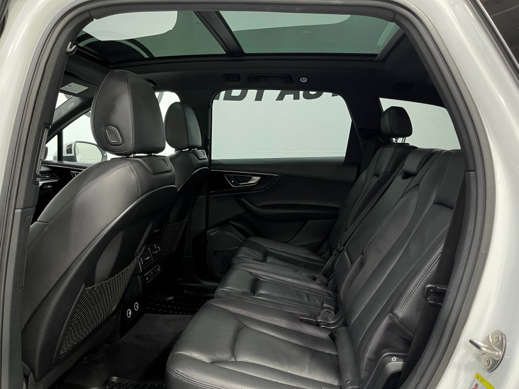 2018 Audi Q7 Image 30