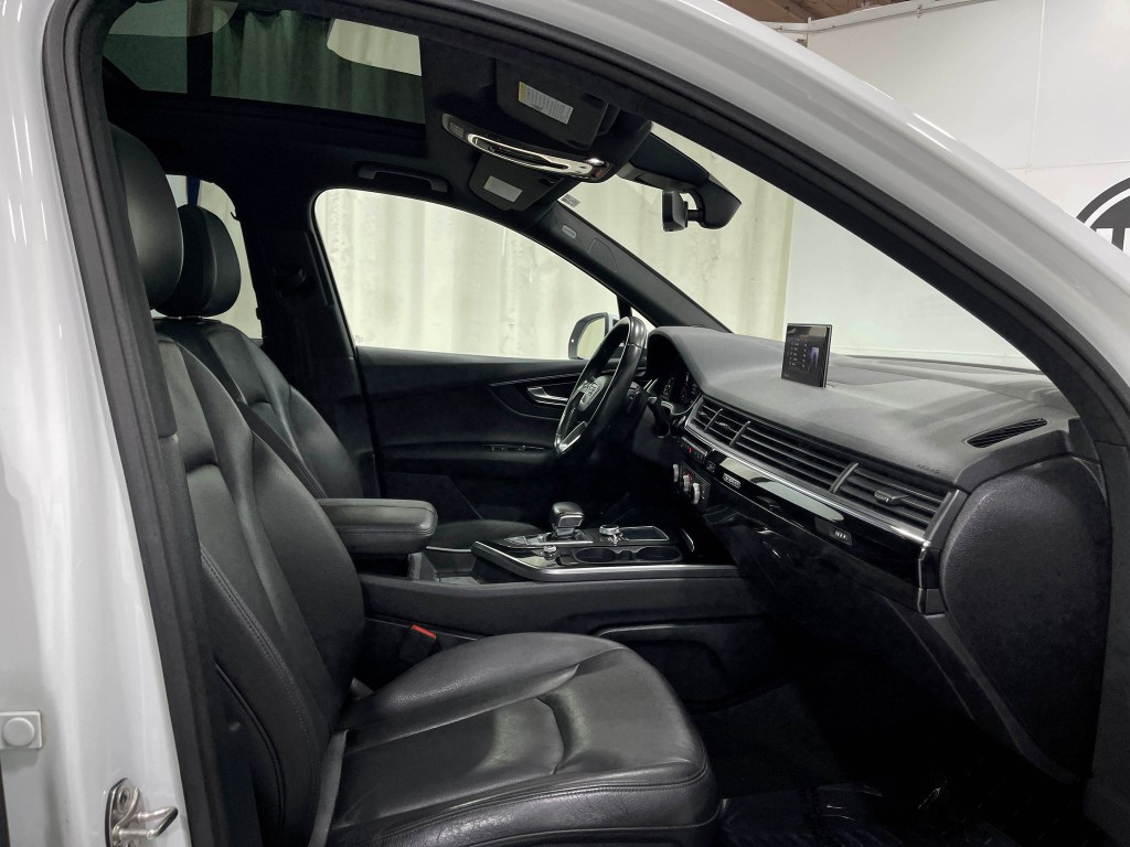 2018 Audi Q7 Image 34
