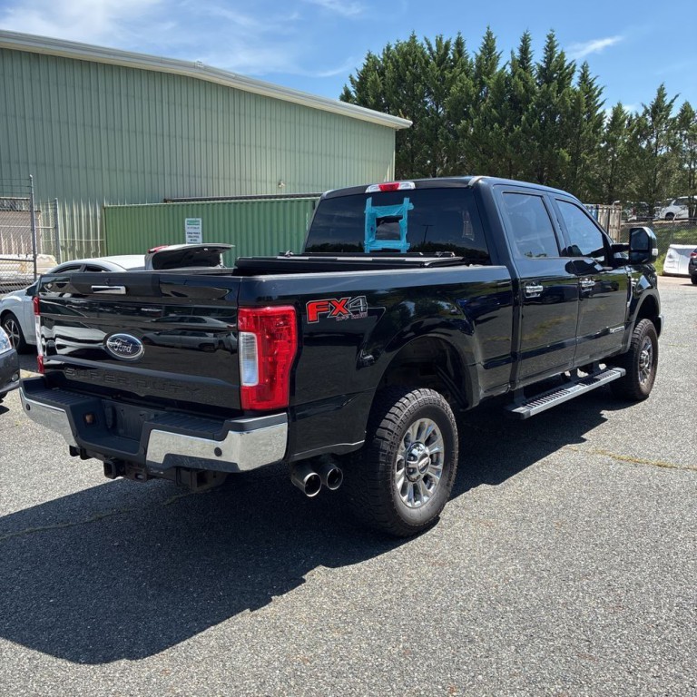 2017 Ford F-250 Image 3