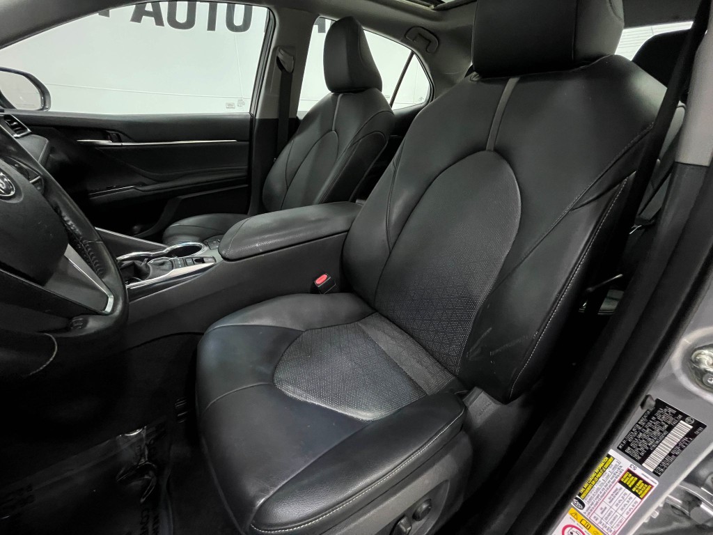 2018 Toyota Camry Image 13