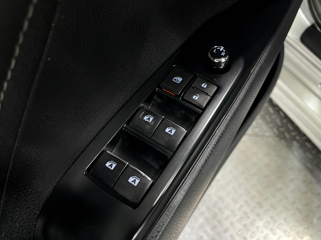 2018 Toyota Camry Image 15