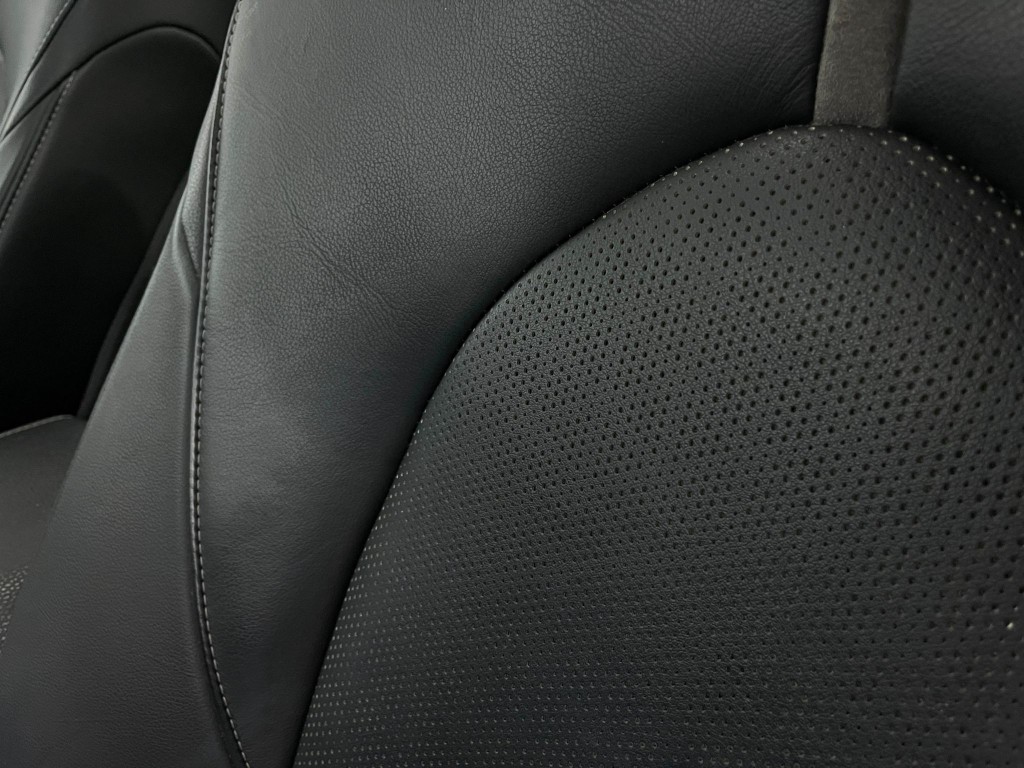 2018 Toyota Camry Image 17