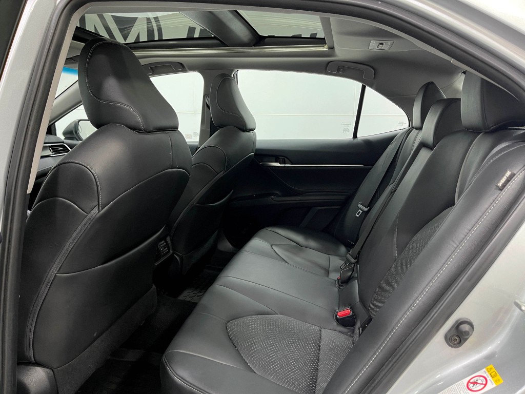2018 Toyota Camry Image 28
