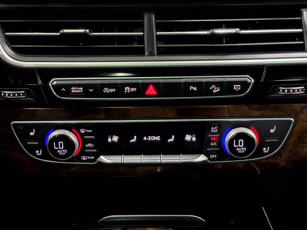 2018 Audi Q7 Image 25