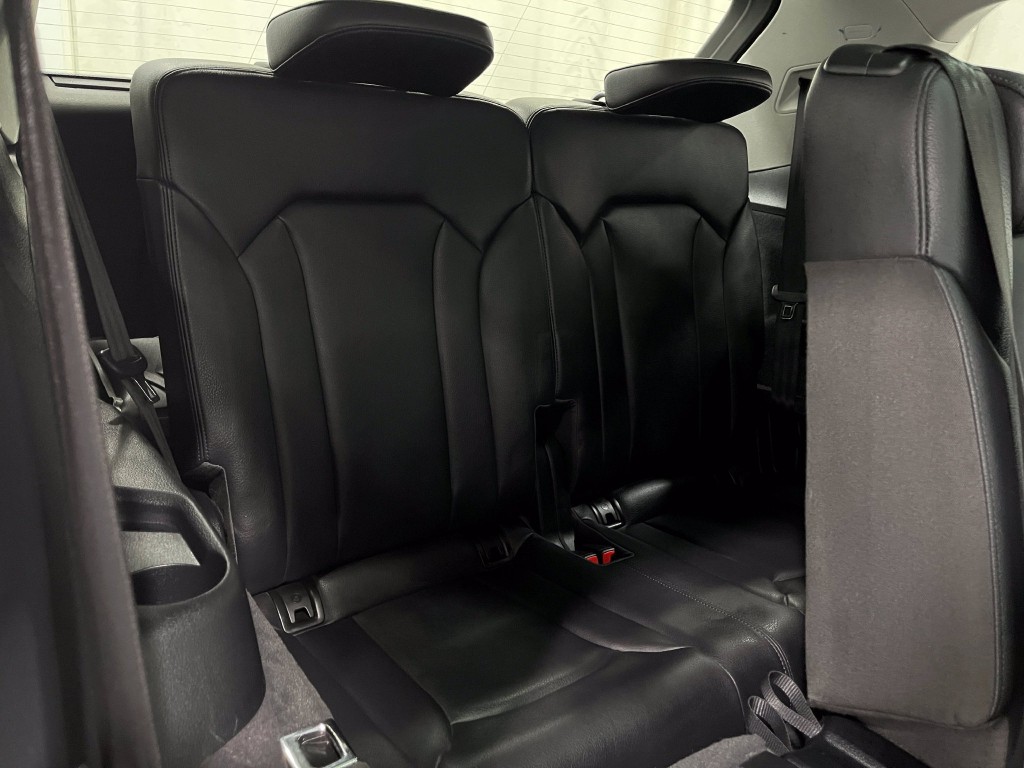 2018 Audi Q7 Image 32