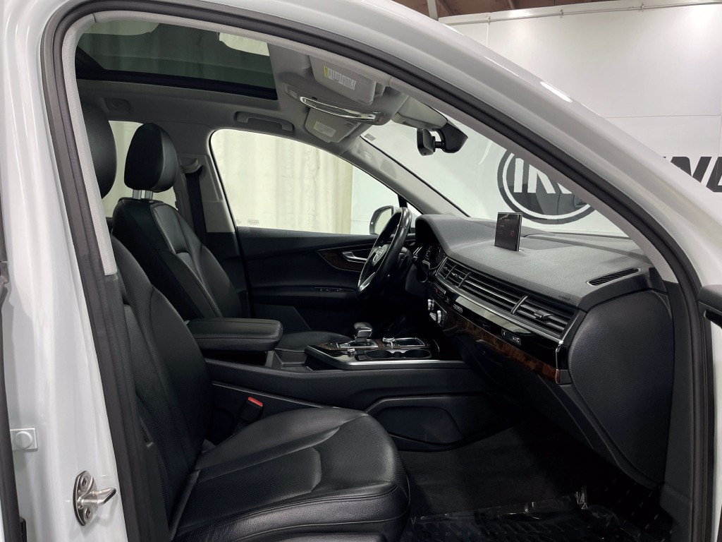 2018 Audi Q7 Image 34