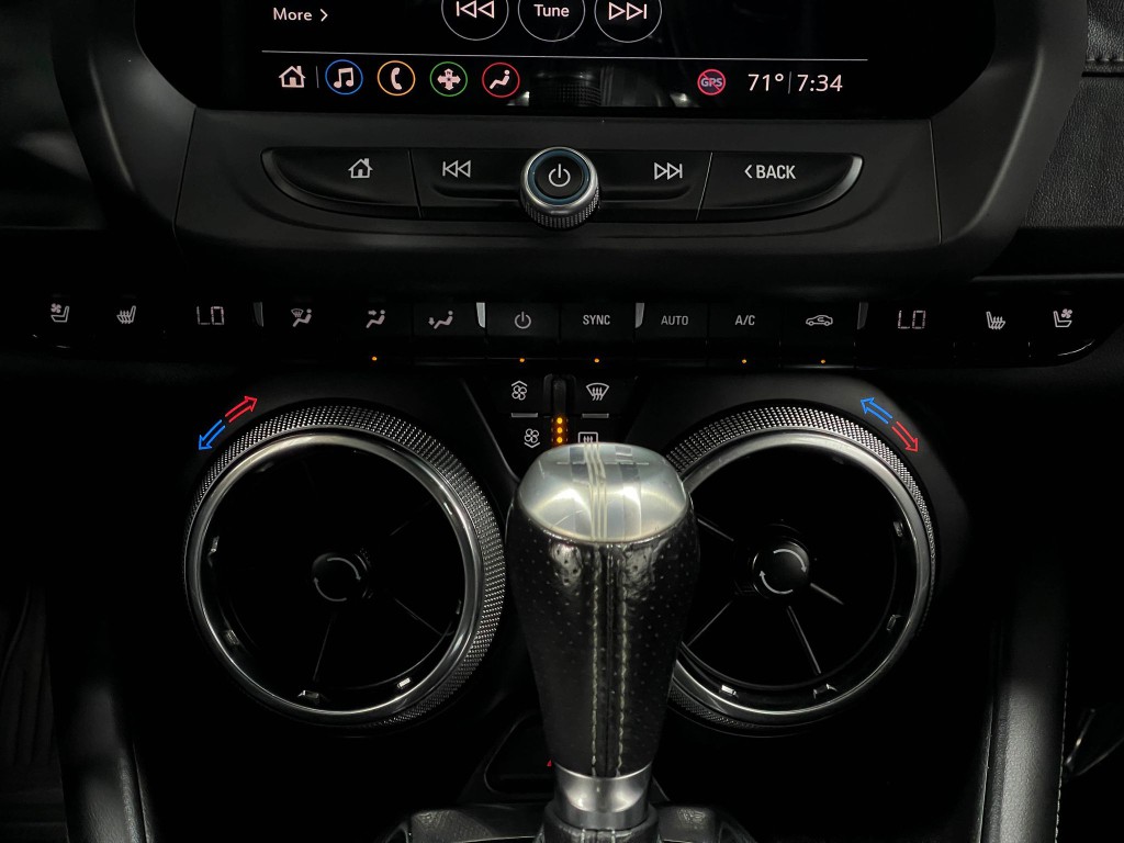 2019 Chevrolet Camaro Image 21