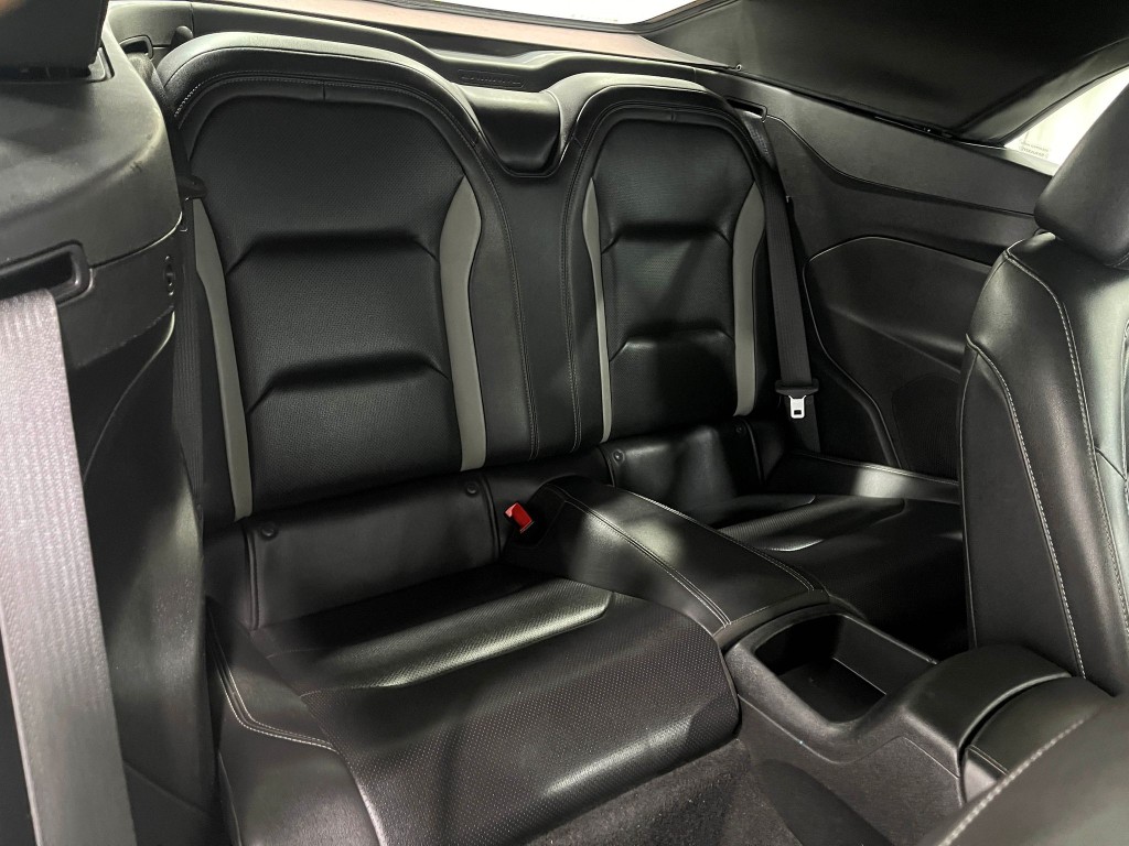2019 Chevrolet Camaro Image 27