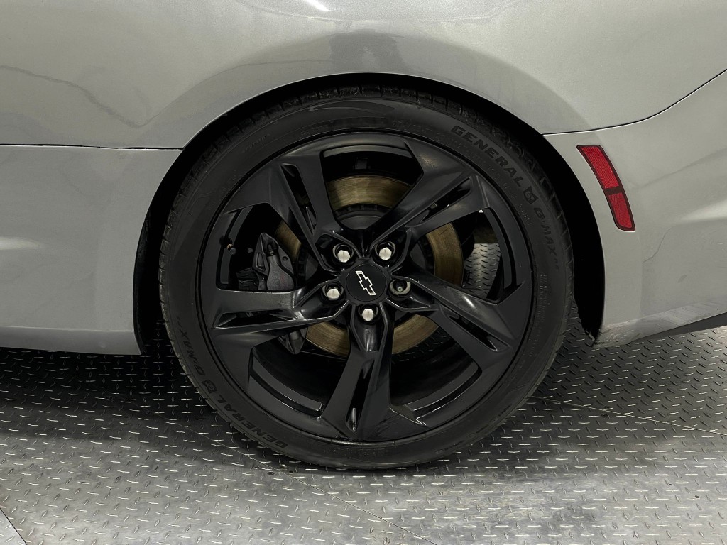 2019 Chevrolet Camaro Image 31