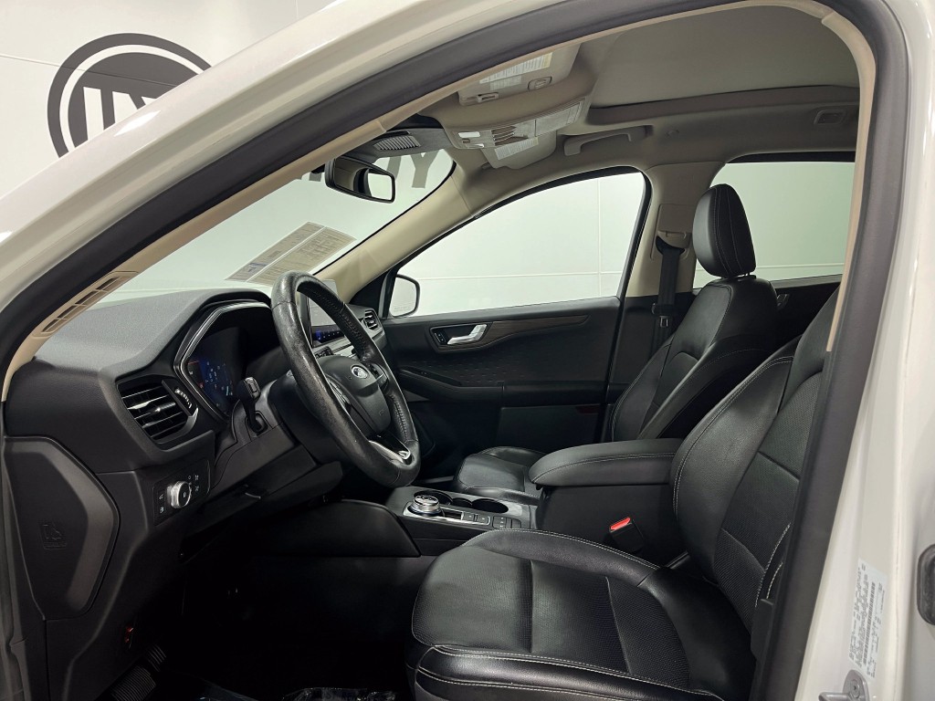 2020 Ford Escape Image 12