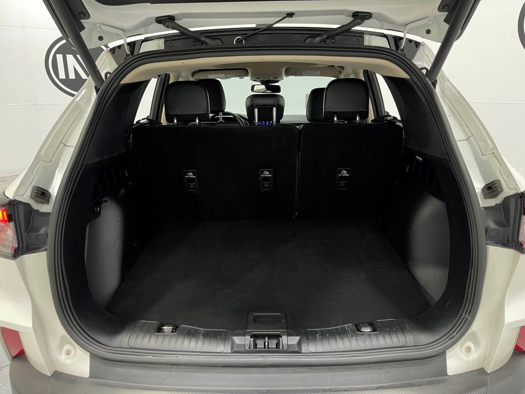 2020 Ford Escape Image 25