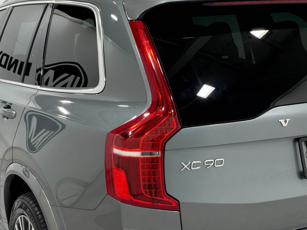 2020 Volvo XC90 Image 36