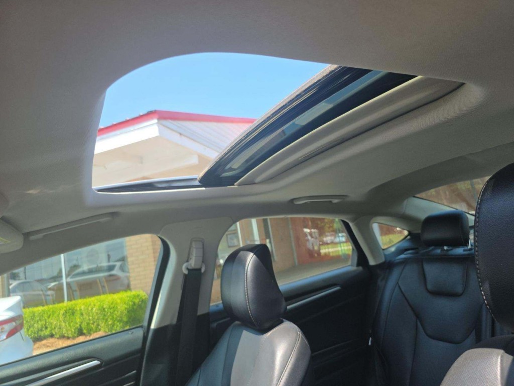 2020 Ford Fusion Image 8