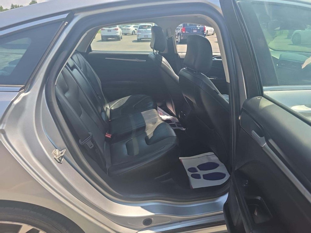 2020 Ford Fusion Image 9